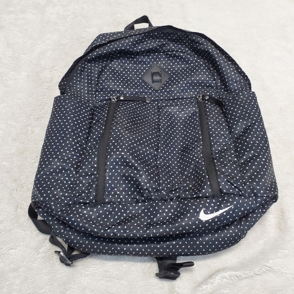 Nike Black‎ White Auralux Full Size Backpack Logo Casual Academia School Classic